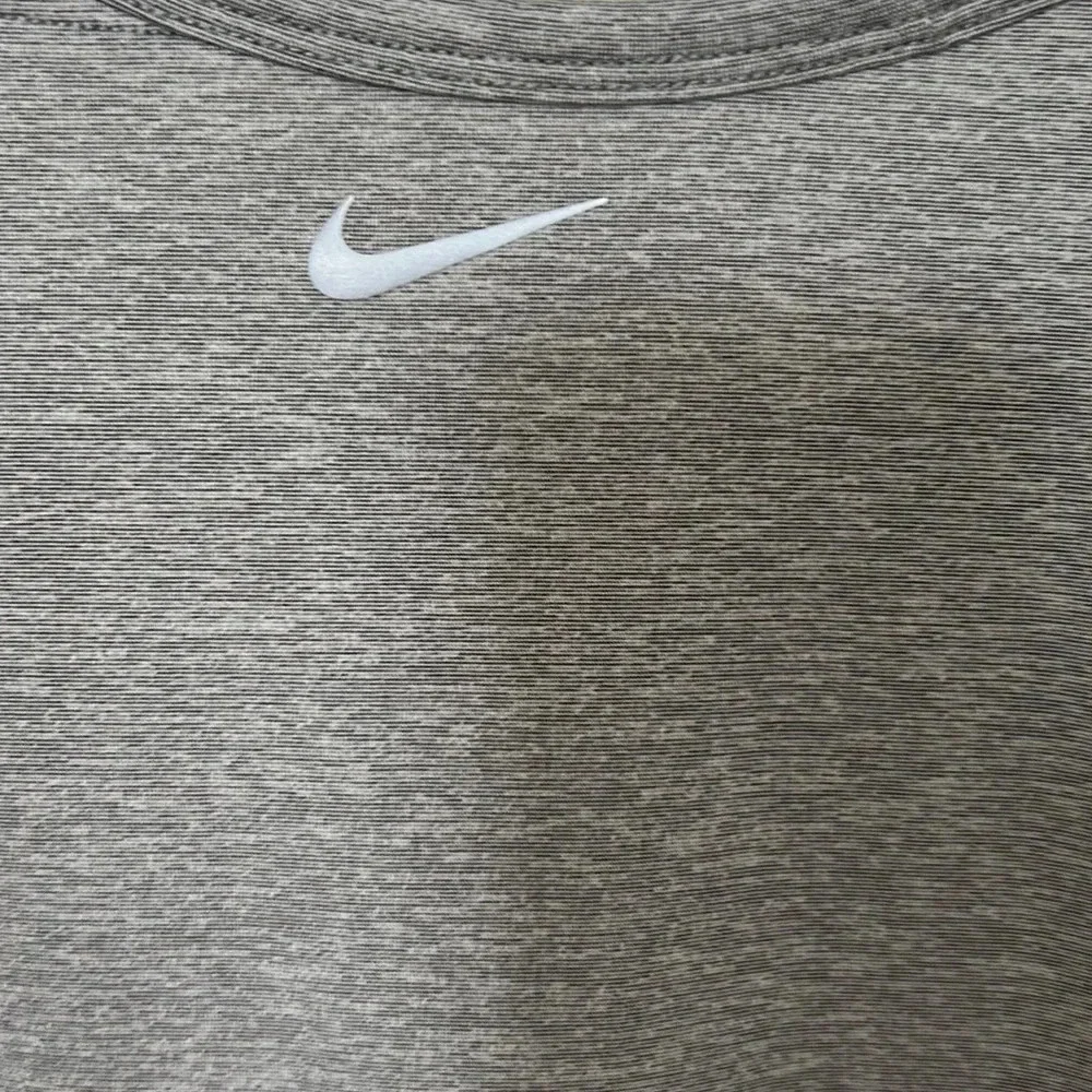 Nike dri fit gray athletic shirt medium athletic top cut out collar
